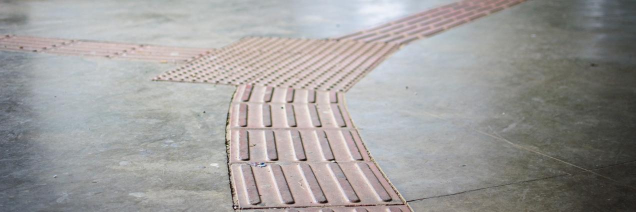 Imagen de suelo accesible