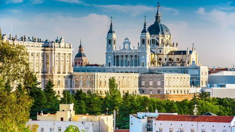 Acceso a la presentación que muestra los principales atractivos de Madrid para inversores extranjeros Acceso a la presentación que muestra los principales atractivos de Madrid para inversores extranjeros