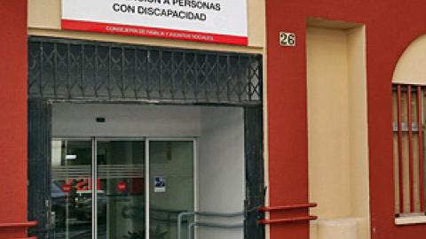 Acceso a Centro Base Nº 1 de la Comunidad de Madrid Fachada del Centro Base Nº 1 de la Comunidad de Madrid